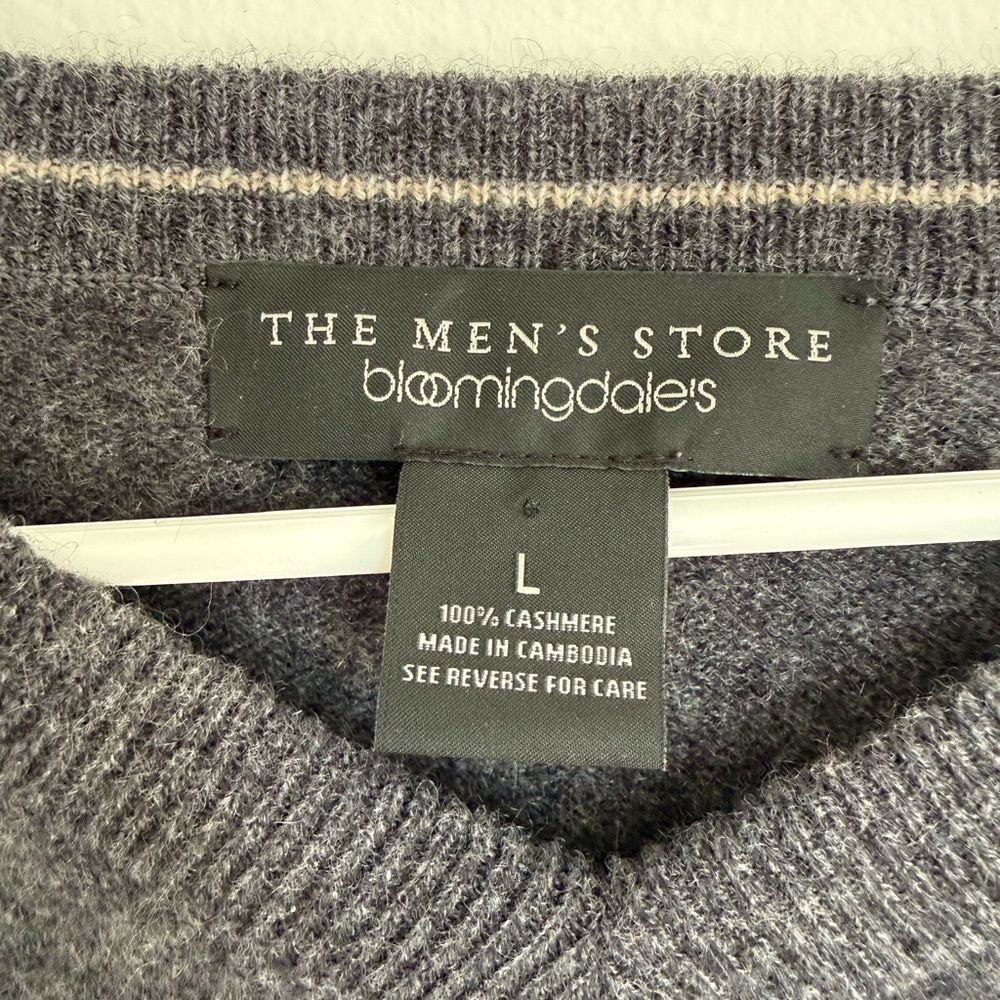 The Men's Store Dark Gray Cashmere V-Neck Sweater View 2